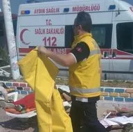 Kuşadasında kaçak göçmenleri taşıyan bot battı