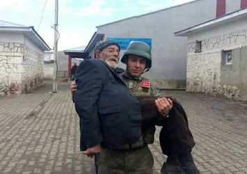 Mehmetçik vatandaşın hizmetinde