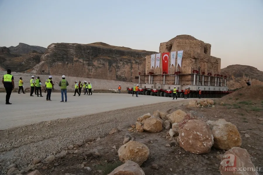 Tarihi Artuklu Hamamı yeni yerine doğru yola çıktı 12