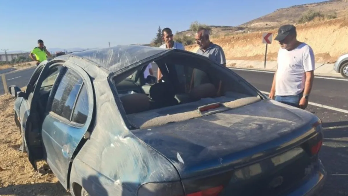 Otomobil takla attı! Korkunç kazada yaralanan olmadı