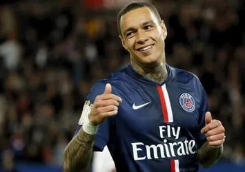 Van der Wiel Fenerbahçe'ye transfer oluyor!