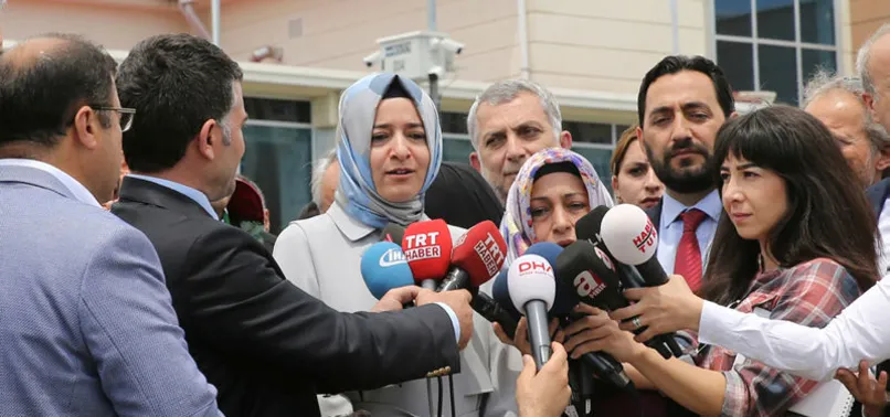 Bakan Kaya Silivri'den seslendi: İçeride büyük bir tiyatro yaşanıyor