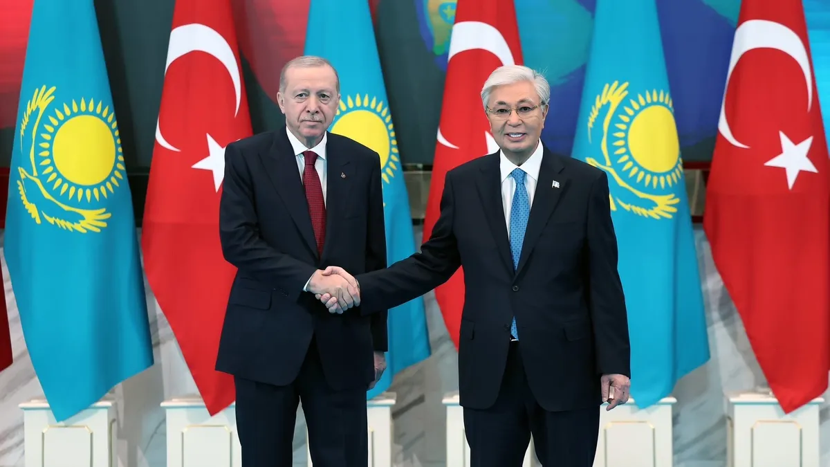 Başkan Erdoğan Kazakistan'da: Her daim en yakın destekçiniz olacağız | Ticarette hedef 15 milyar dolar