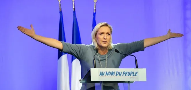 Le Pen’in partisine polis baskını