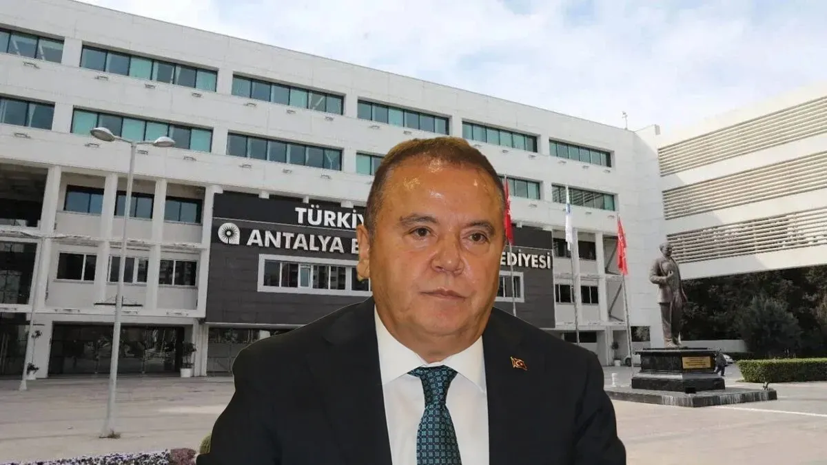 Antalya'daki CHP yolsuzluk davası başladı! 41 sanık için hesap vakti