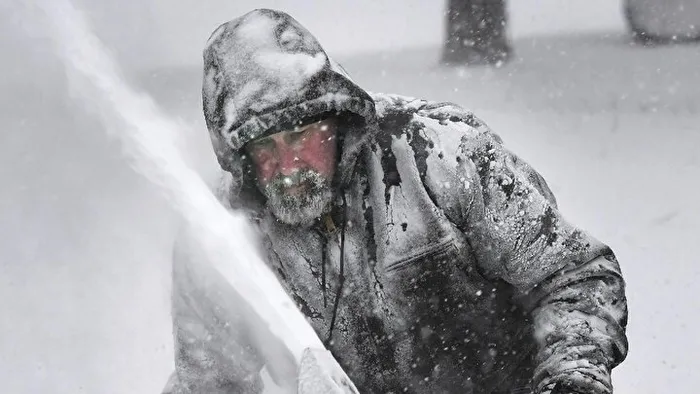 ABD’de şiddetli kar fırtınası: 13 eyalette hayat durma noktasında
