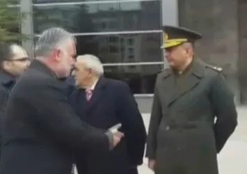 Tuğgeneral Özgür Nuhut, HDP'li isimlerin elini sıkmadı