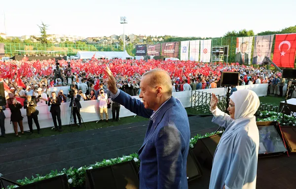 Başkan Recep Tayyip Erdoğan Mehmet Akif Ersoy’un şiiri ile açıkladı: Bu cephe asla sarsılmaz!