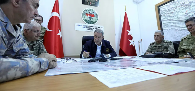 Son dakika: Generallere ilişkin çirkin sözlere Bakan Akar'dan sert tepki