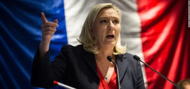 LE PEN, ULUSAL CEPHE LİDERLİĞİNDEN İSTİFA EDECEĞİNİ AÇIKLADI