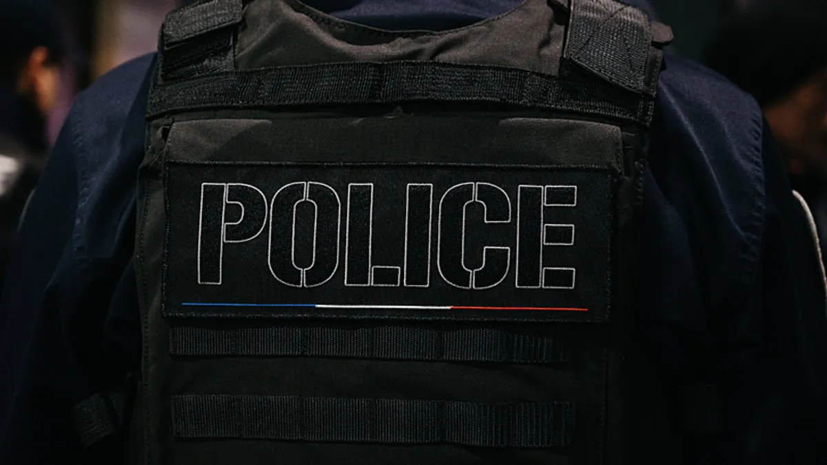 Fransa'da parti faciası: Zemin çöktü, 20 kişi yaralandı