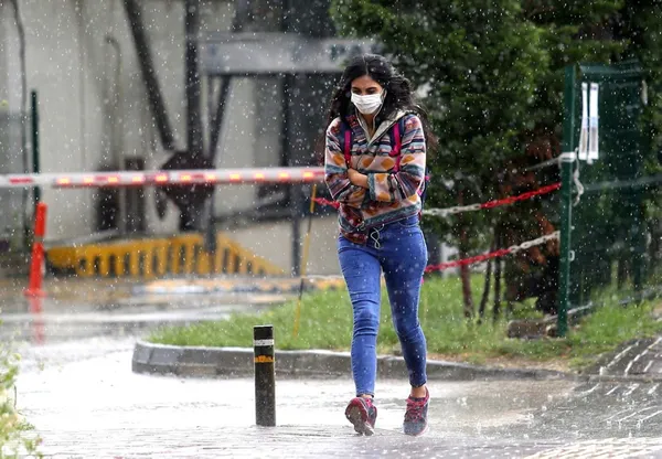 bugun-hava-nasil-olacak-18-ekim-istanbul-izmir-ankara-hava-durumu-meteoroloji-uyardi-sel-su-baskini-dolu-1634529007003.jpg Bugün hava nasıl olacak? 18 Ekim İstanbul, İzmir, Ankara hava durumu! Meteoroloji uyardı! Sel, su baskını, dolu... - 9