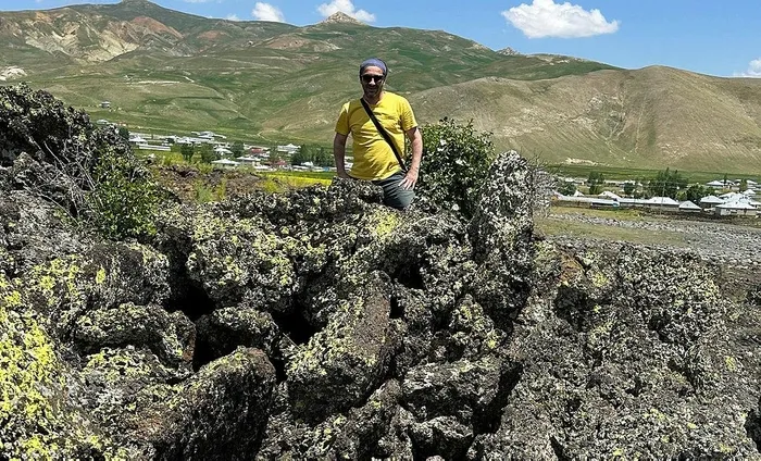 1720593065298.jpeg Van'da gizemli kale! Lavların arasında kaldı günümüze ulaştı - 3
