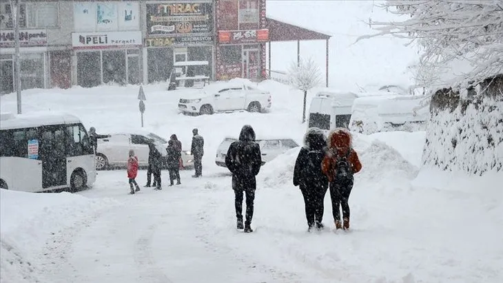 Bugün okullar tatil mi? 3 Mart Perşembe hangi illerde okullar tatil edildi? İşte kar tatili olan iller güncel liste