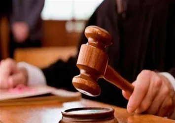 Eşine hakaret eden koca kusurlu bulundu