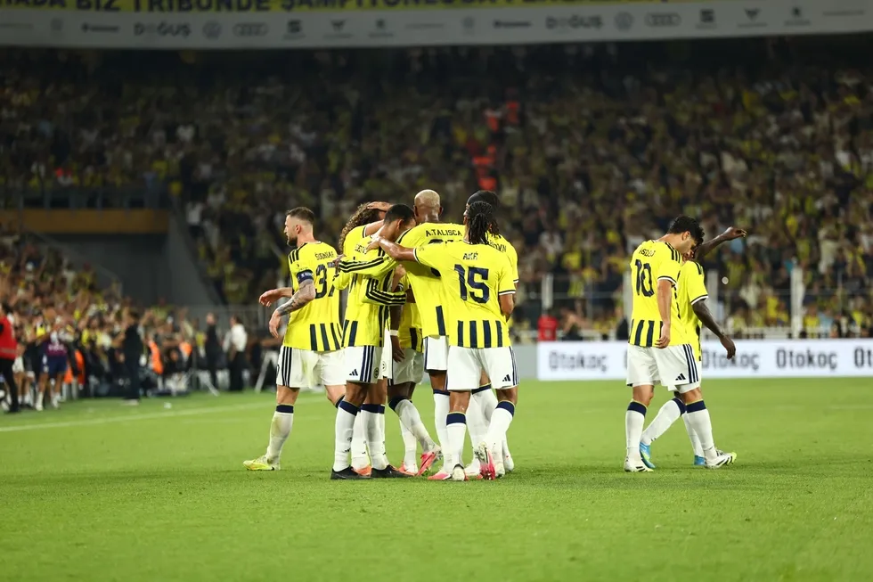 fenerbahce-grazda-tur-pesinde-muhtemel-11ler-belli-oldu-1786431421688.jpg CANLI | Fenerbahçe - Sturm Graz - 3