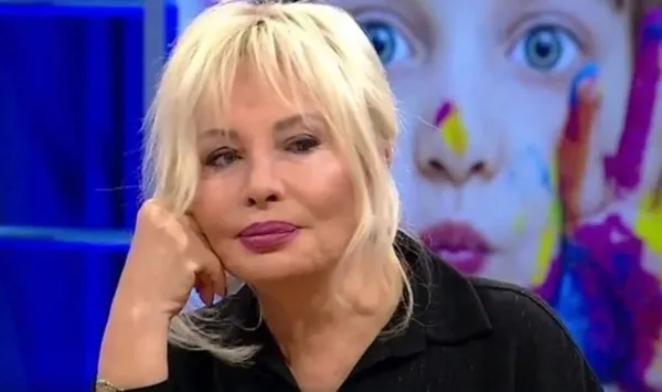 Emel Sayın'ın kardeş acısı: Fatoş Sayın hayatını kaybetti! Sosyal medyadan duyurdu - 4