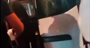 Annesini rahatsız eden ev sahibini bıçakladı