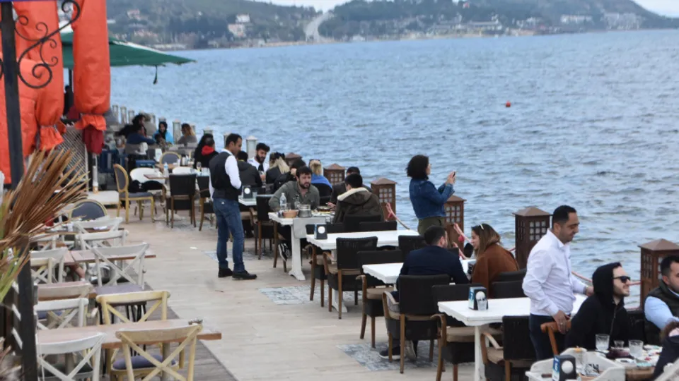 Corona virüs korkusundan oraya akın ettiler!