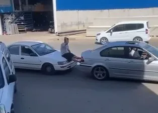 Trafikte ilginç anlar! Görenler hayrete düştü