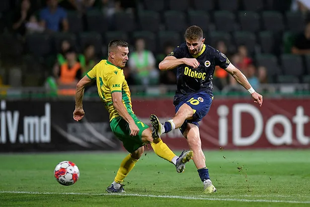 Fenerbahçe avantajı kaptı!