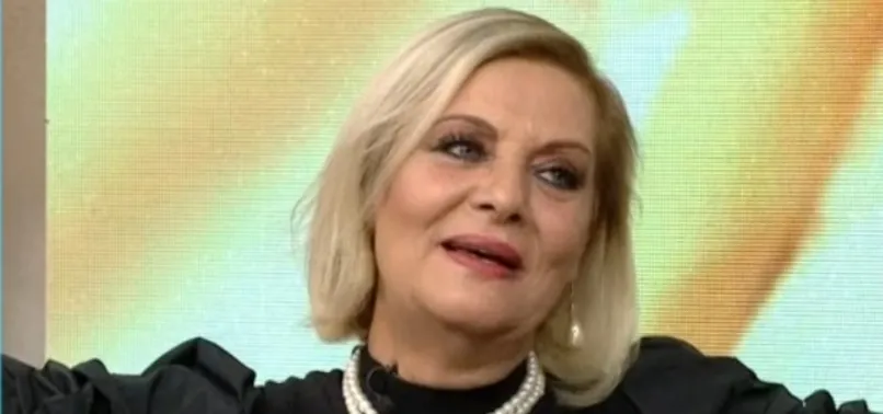 Müşerref Akay kimdir, kaç yaşında? Müşerref Akay evli mi, eşi kimdir? Müşerref Akay'ın çocuğu var mı?