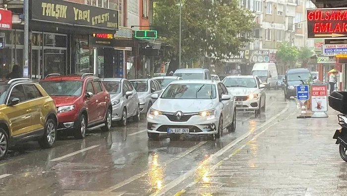 meteoroloji-tarih-verip-uyardi-cok-sayida-ili-saganak-yagis-vuracak-istanbul-ankara-izmir-30-eylul-4-ekim-2022-1664462588799.jpg Meteoroloji tarih verip uyardı! Çok sayıda ili sağanak yağış vuracak | İstanbul Ankara İzmir… (30 Eylül - 4 Ekim 2022 hava durumu haberi) - 3