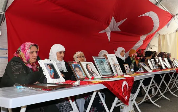 baskan-recep-recep-tayyip-erdogan-teror-devleti-israilin-zulmune-sessiz-kalanlar-bu-zulme-ortaktir-1620503225463.jpg Başkan Recep Recep Tayyip Erdoğan: Terör devleti İsrail'in zulmüne sessiz kalanlar bu zülme ortaktır! - 7