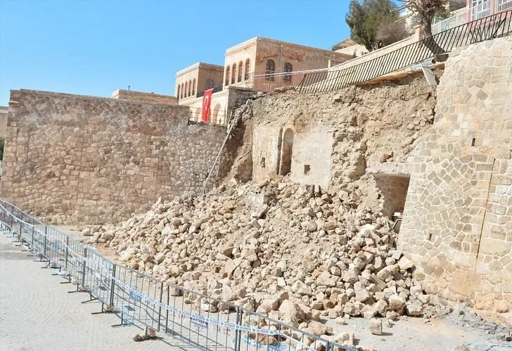Yüzlerce yıllık tarihi eser yıkılan istinat duvarının altından çıktı