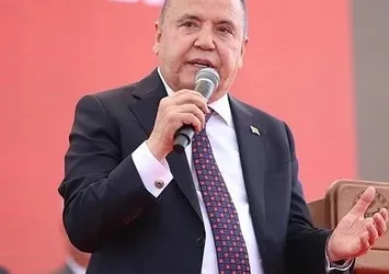 CHP'nin belediyecilik zihniyeti sıfırın altı! Muhittin Böcek'e Alanyaspor'a verdiği tesis sözü hatırlatıldı yöneticileri azarladı: Bana oy vermediniz