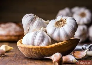 Etkisini 24 saatte gösteriyor! Her gün 6 diş sarımsağı közleyip yerseniz...