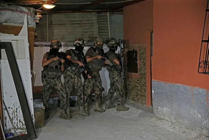 Adana’da HTŞ/HAD operasyonu: 6 kişi hakkında gözaltı kararı