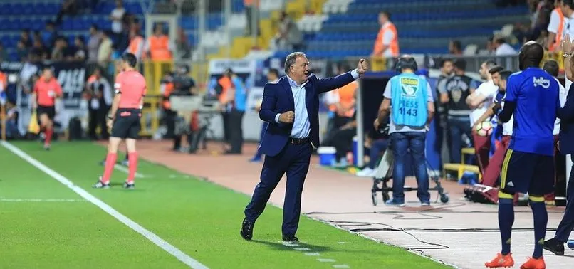 FENERBAHÇE'NİN ADVOCAAT'TAN İSTEĞİ: GİTME