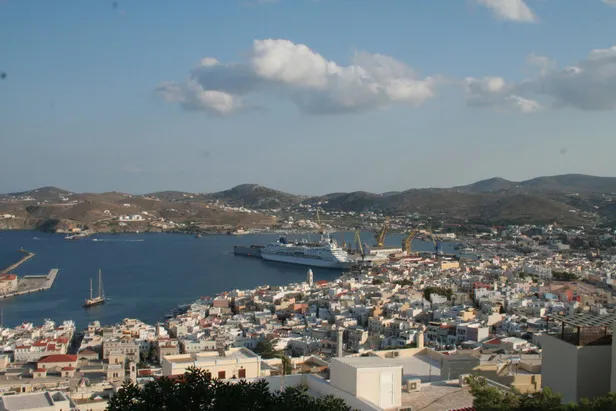 Yunanistan vize ücreti ne kadar, kaç TL? Yunanistan 7 günlük vizesiz seyahatlerde adalar arası geçiş olacak mı? İşte son gelişmeler...