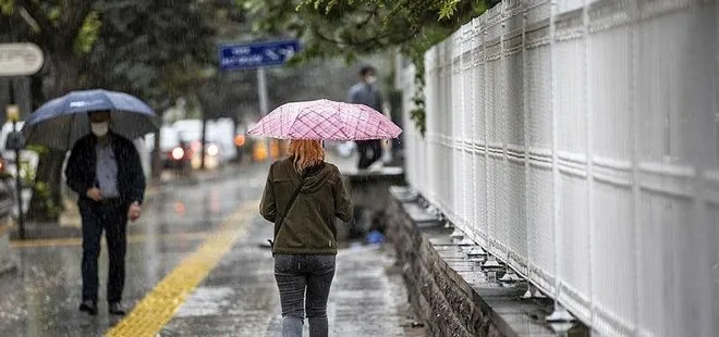 Son dakika: Hava durumu| İstanbul’da beklenen yağmur başladı! Yollar göle döndü