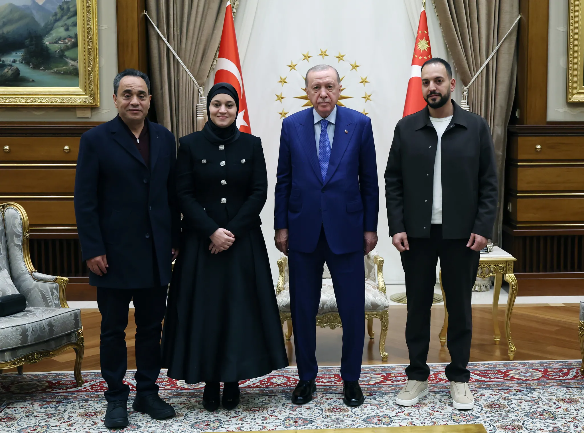 Külliye'de anlamlı buluşma: Başkan Erdoğan İsrail'in katlettiği Hind Receb'in ailesi ile görüştü