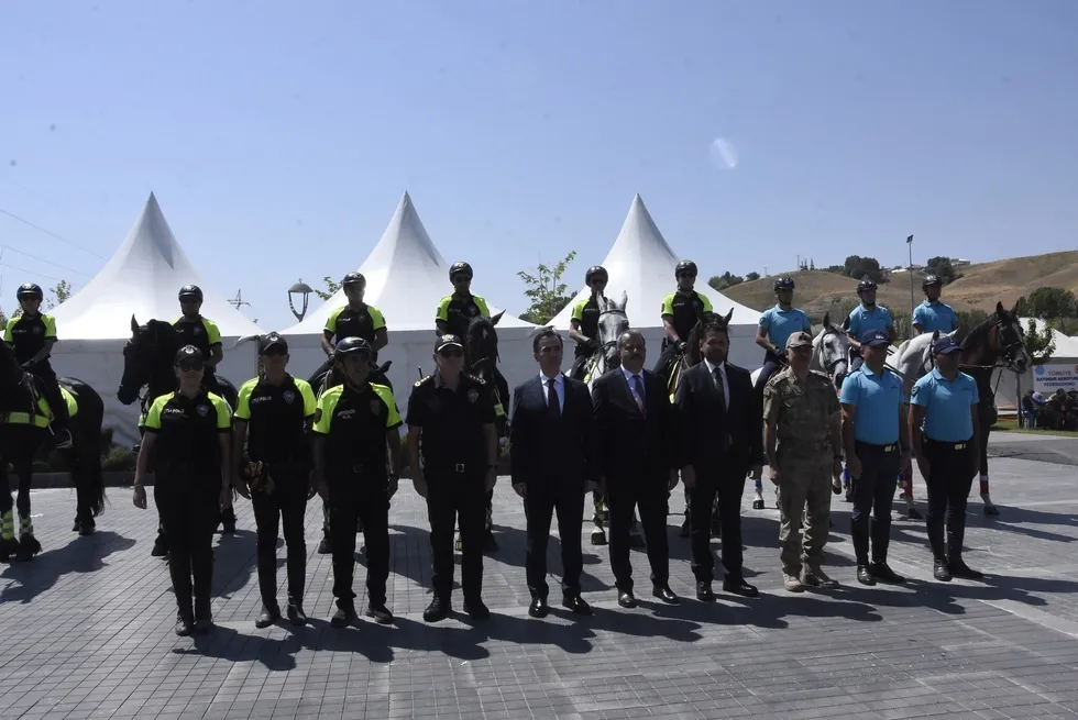 1787483764428.jpeg Başkan Erdoğan Kabine'yi 3. kez Ahlat'ta toplayacak! Dünyaya ne mesaj verecek? - 2