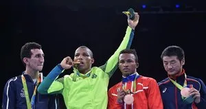 Robson Conceiçao evinde altını kazandı!