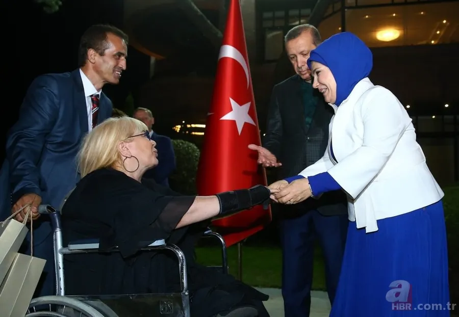 Cumhurbaşkanı sanatçılara ve sporculara iftar yemeği verdi 9