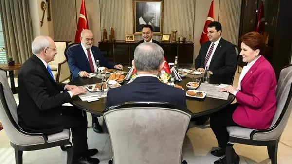 6li-koalisyondaki-catlak-yunan-basininda-erdogana-secim-hediyesi-1678089179188.jpeg 6'lı koalisyondaki çatlak Yunan basınında: Erdoğan'a seçim hediyesi - 4