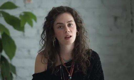 avlu dizisinin deniz i demet evgar in