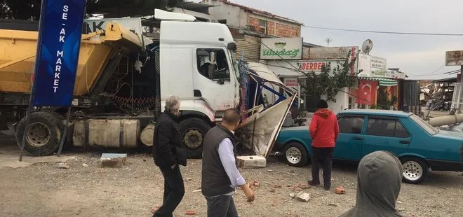İzmir’deki korkun kaza anı kamerada! Kamyon 11 aracı biçti