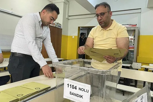 karadenizdeki-illerde-baskan-erdogan-silme-kazandi-iste-anlik-oy-oranlari-1685290389210.jpeg Karadeniz'de ikinci tur seçim sonuçları! Sandıklardan Başkan Recep Tayyip Erdoğan çıktı - 12