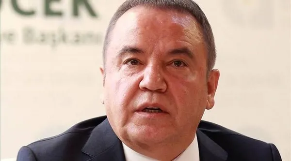 altin-portakal-film-festivalinde-feto-propagandasi-yapmisti-chpli-baskani-yardimcisi-bocek-gibi-ezdi-chp-fetoy-1695937680266.jpg Altın Portakal Film Festivali'nde FETÖ propagandası yapmıştı! CHP'li başkanı yardımcısı 'böcek' gibi ezdi: CHP FETÖ'ye kuyruk olmamalı - 6