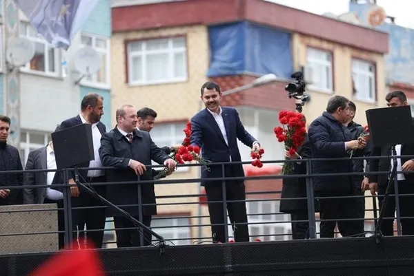 1683820110151.jpg Bakan Kurum'dan İstanbul'da 7'liye tepki: "Söz uçar ama hizmet kalır. İstanbul vizyon ister” - 6