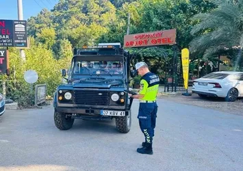 Antalya'da jandarmadan safari denetimi