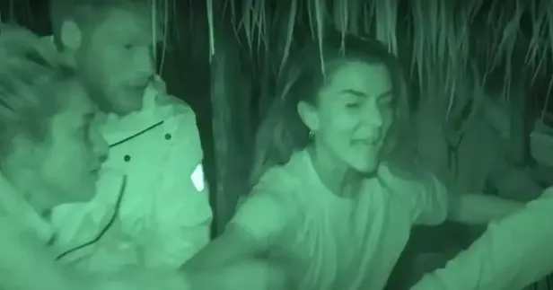 survivor-sema-pinar-kavgasi-olayi-nedir-sema-aydemir-diskalifiye-mi-oldu-survivor-sema-kimdir-kac-yasinda-nere-1708974448891.jpg Survivor Sema Pınar kavgası olayı nedir? Sema Aydemir diskalifiye mi oldu, elendi mi? Survivor Sema kimdir, kaç yaşında, nereli? - 2