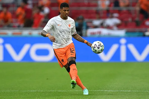 Galatasaray’a Van Aanholt müjdesi! Kulübünden ayrılma kararı aldı