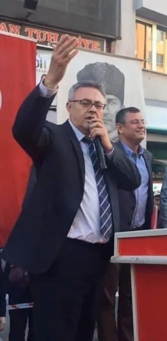 Uşak İl Başkanı Ali Karaoba yardımın değil kliniğinin reklamını yaptı! CHP'de bir skandal daha... - 1