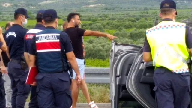 son-dakika-alisan-kaza-yapti-esi-ve-oglunun-da-icinde-bulundugu-cip-30-metre-suruklendi-1593003553897.jpg Son dakika: Alişan kaza yaptı! Eşi ve oğlunun da içinde bulunduğu cip 30 metre sürüklendi! - 2